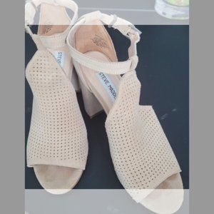 Steve Madden - Reece Beige Suede cut-out sandals